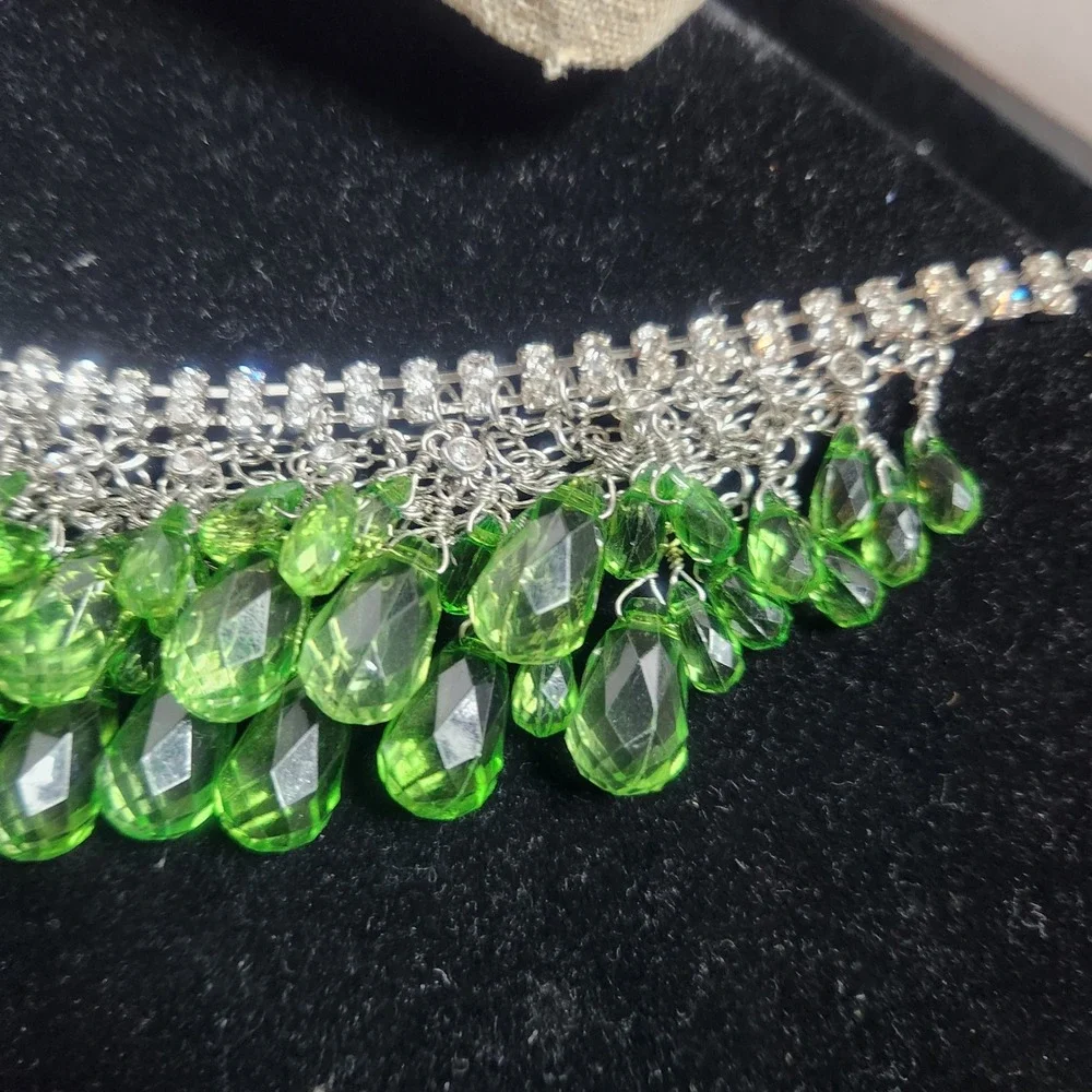 Scaasi Green Crystal Bib Necklace‎ Silver Tone Rhinestone Statement